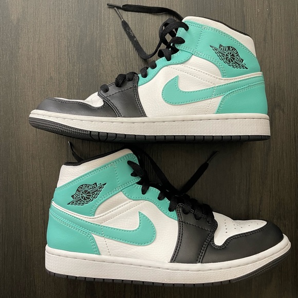 Nike Air Jordan 1 Mid ; TROPICAL TWIST; Size US 8 - Picture 3 of 6